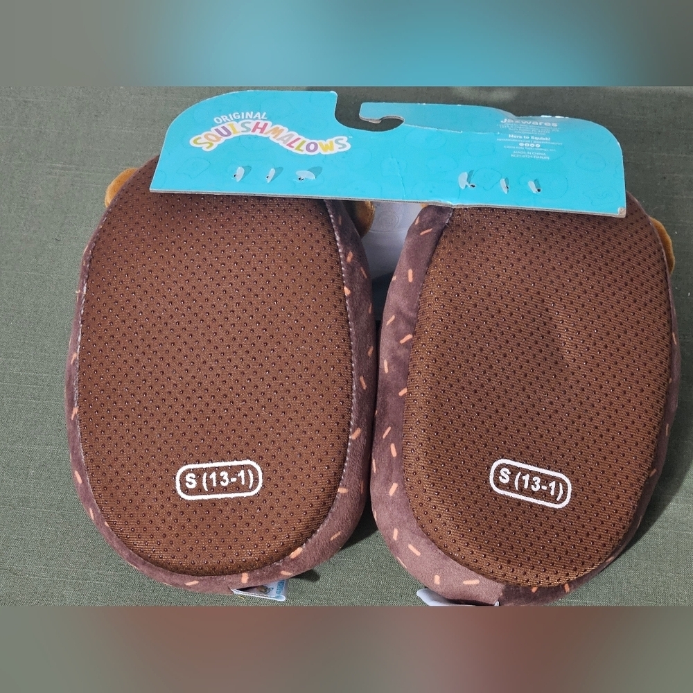 Squishmallow hedgehog slippers kids size 13/1 - Picture 7 of 9